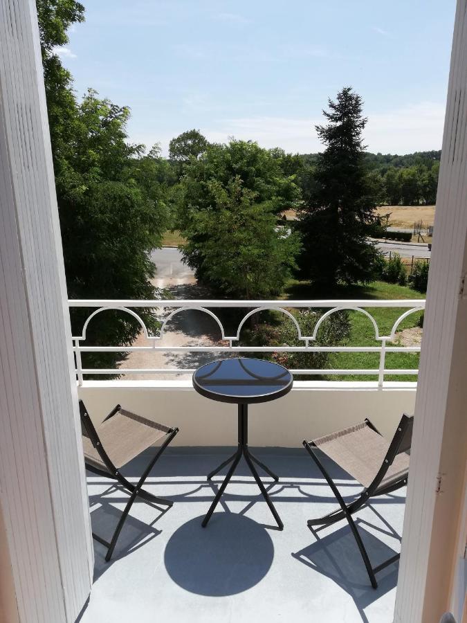 Vue Du Chateau D'Excideuil En Chambres Ngoại thất bức ảnh