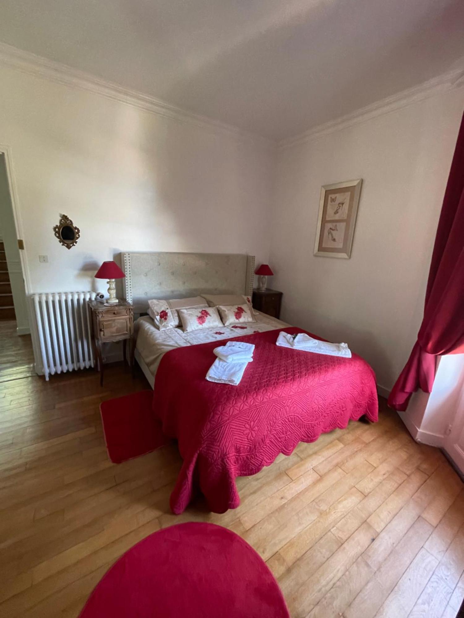 Vue Du Chateau D'Excideuil En Chambres Ngoại thất bức ảnh