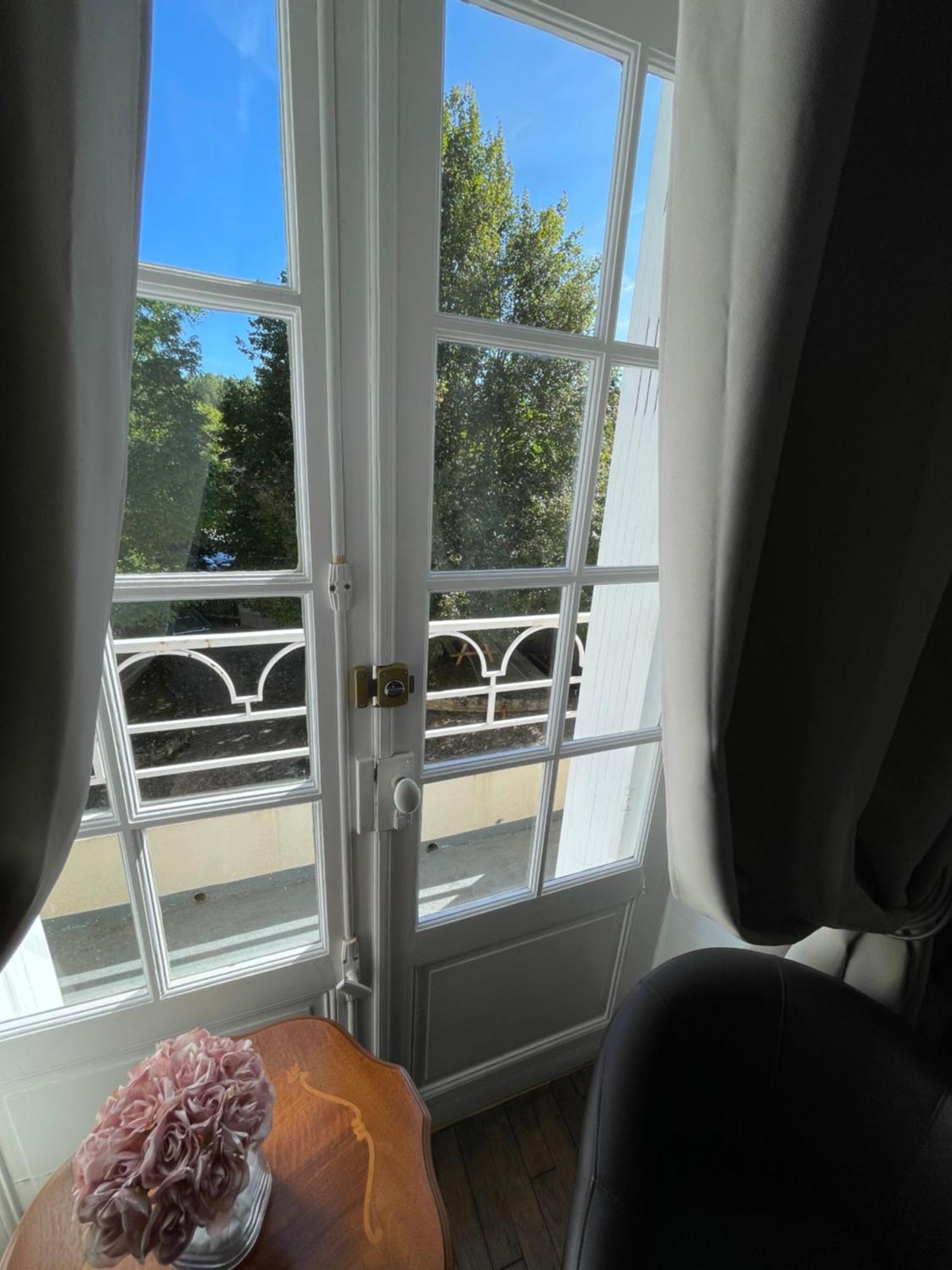 Vue Du Chateau D'Excideuil En Chambres Ngoại thất bức ảnh