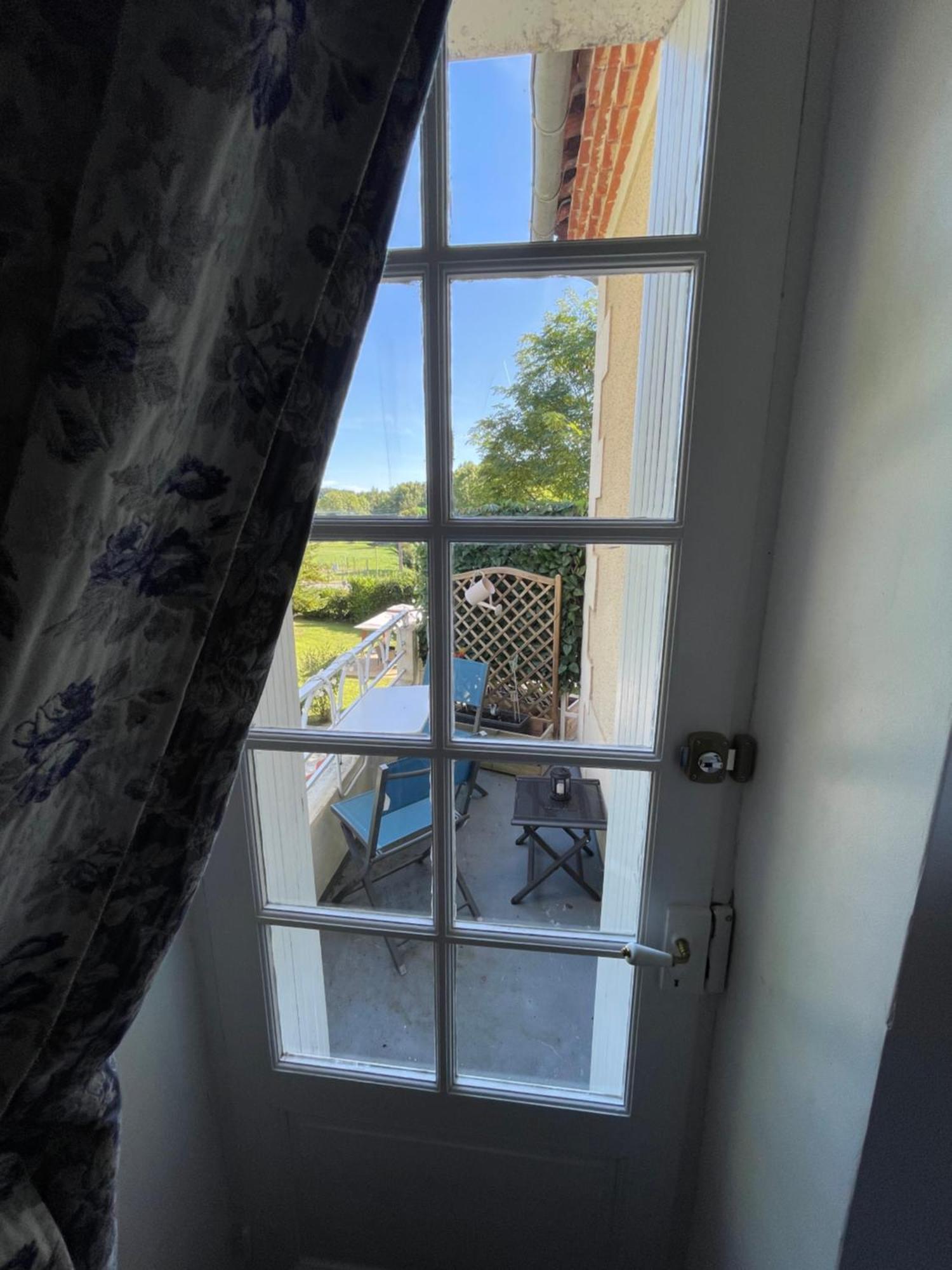 Vue Du Chateau D'Excideuil En Chambres Ngoại thất bức ảnh