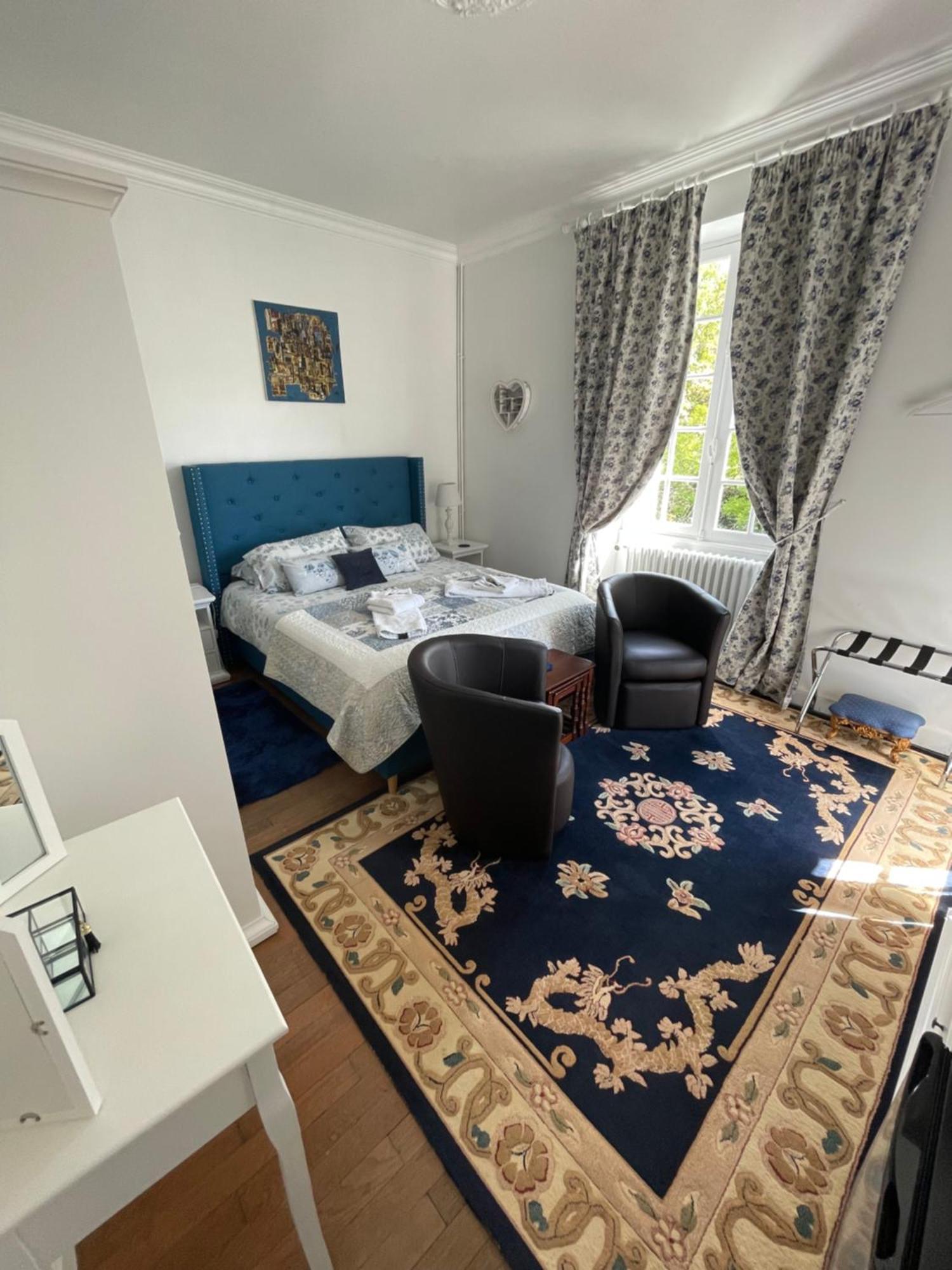 Vue Du Chateau D'Excideuil En Chambres Ngoại thất bức ảnh